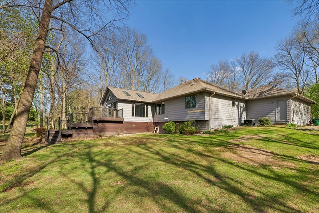 6080 NE 9th Street, Des Moines, IA 50313