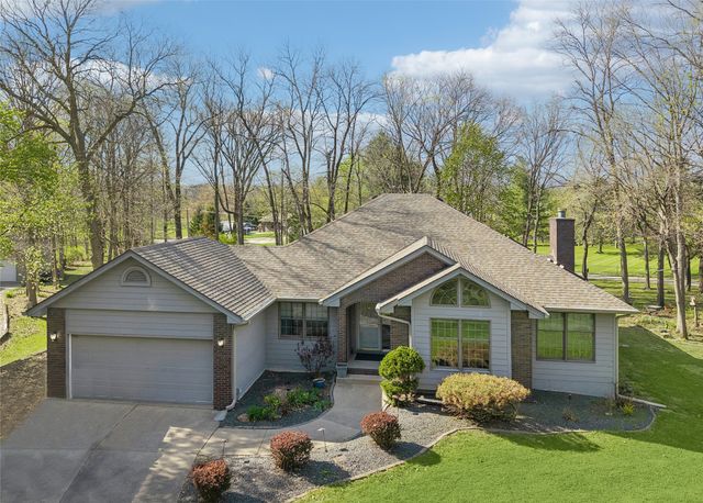 6080 NE 9th Street, Des Moines, IA 50313