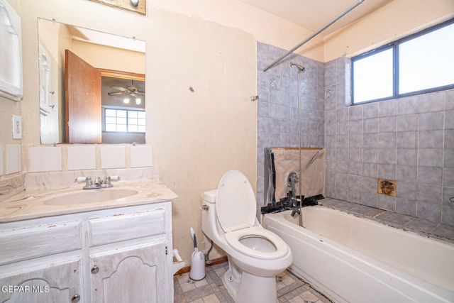 11648 Gordon Cooper Lane, El Paso, TX 79936