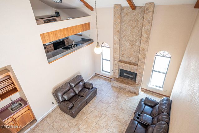 11648 Gordon Cooper Lane, El Paso, TX 79936