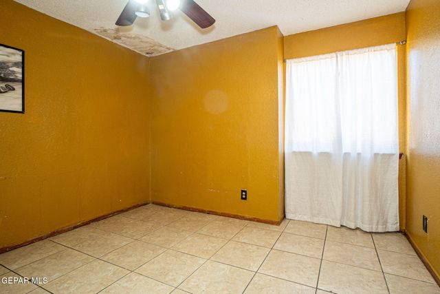 11648 Gordon Cooper Lane, El Paso, TX 79936