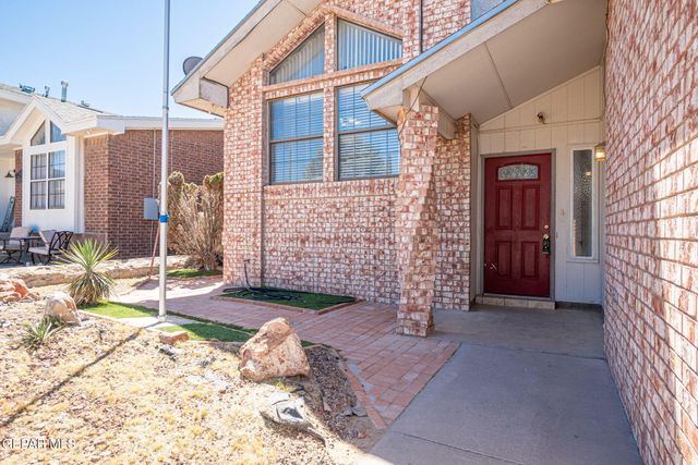 11648 Gordon Cooper Lane, El Paso, TX 79936