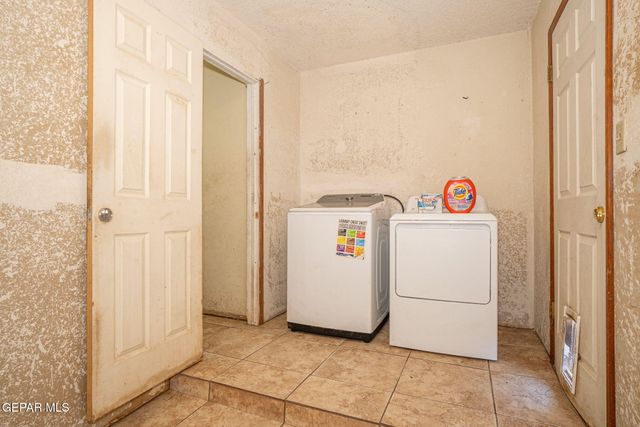 11648 Gordon Cooper Lane, El Paso, TX 79936