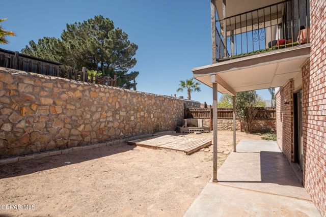 11648 Gordon Cooper Lane, El Paso, TX 79936