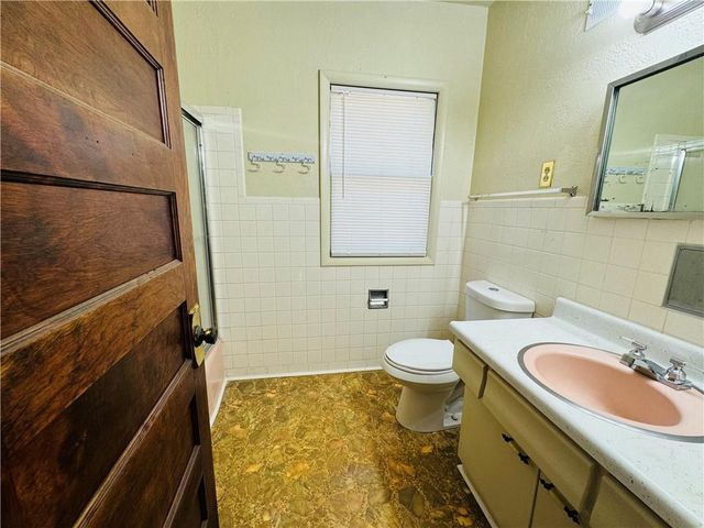 3926 Norledge Avenue, Kansas City, MO 64123