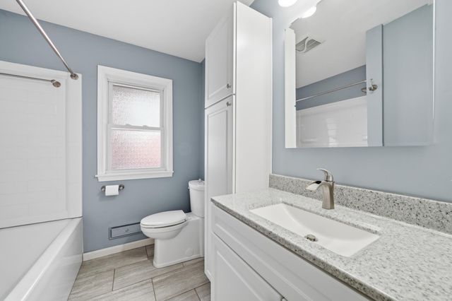 1605 W 72nd Street, Richfield, MN 55423