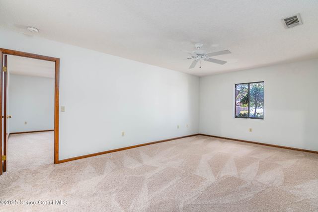 556 Escarole Street SE, Palm Bay, FL 32909