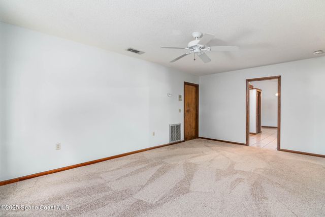 556 Escarole Street SE, Palm Bay, FL 32909