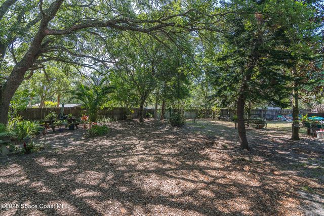 556 Escarole Street SE, Palm Bay, FL 32909