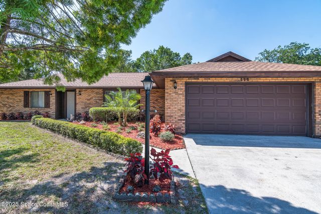 556 Escarole Street SE, Palm Bay, FL 32909