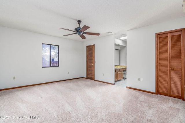 556 Escarole Street SE, Palm Bay, FL 32909