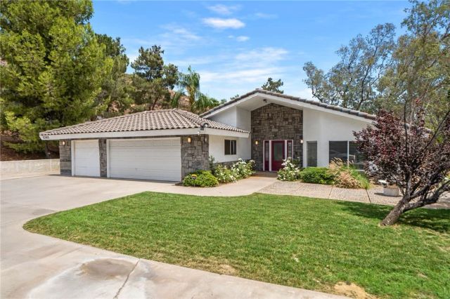 5385 Park, San Bernardino, CA 92404
