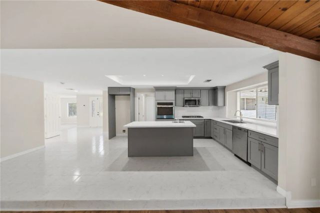 5385 Park, San Bernardino, CA 92404