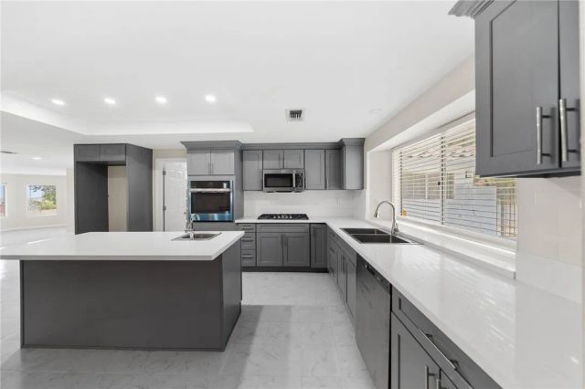 5385 Park, San Bernardino, CA 92404