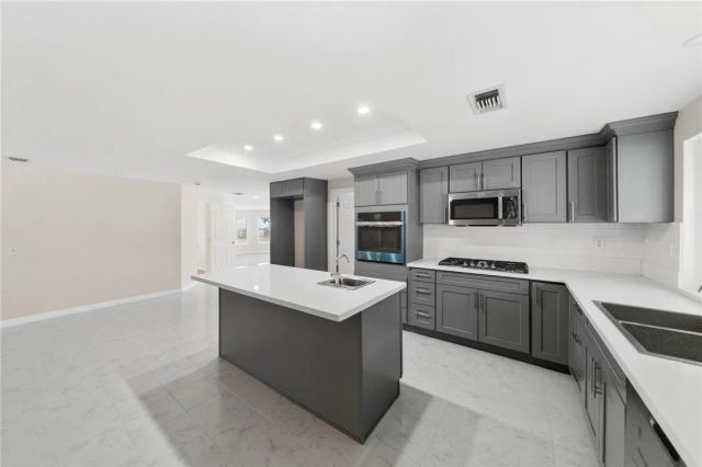 5385 Park, San Bernardino, CA 92404