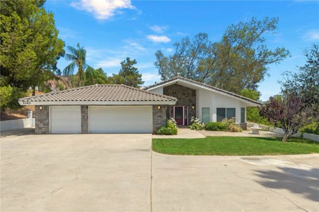 5385 Park, San Bernardino, CA 92404