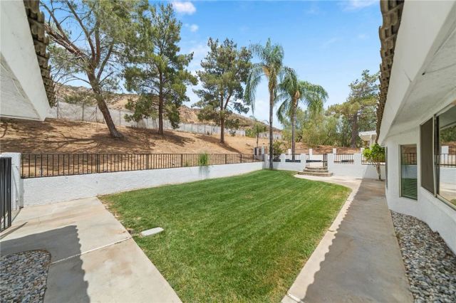 5385 Park, San Bernardino, CA 92404