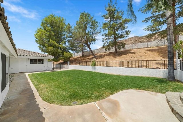 5385 Park, San Bernardino, CA 92404