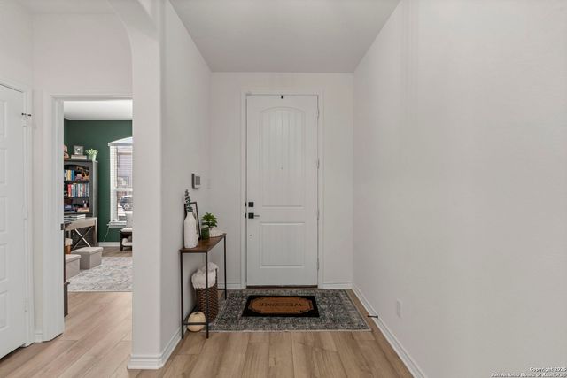 5522 Agave Spine, San Antonio, TX 78261