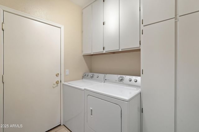 6951 S SENATE Street, Chandler, AZ 85249