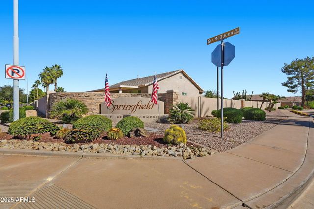 6951 S SENATE Street, Chandler, AZ 85249