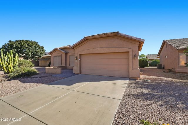 6951 S SENATE Street, Chandler, AZ 85249