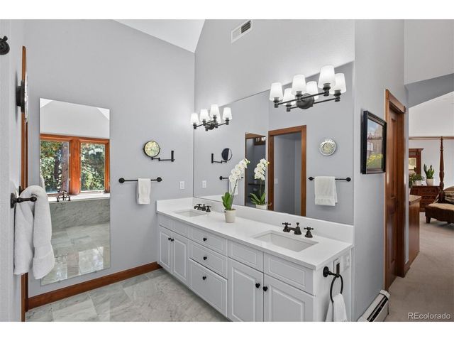 22594 Treetop Ln, Golden, CO 80401