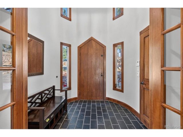 22594 Treetop Ln, Golden, CO 80401