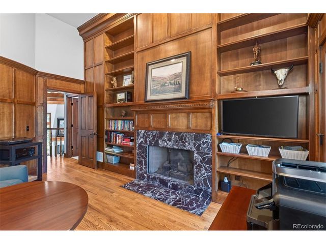 22594 Treetop Ln, Golden, CO 80401
