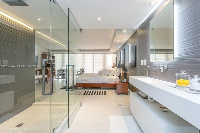3 Grove Isle Drive C502, Miami, FL 33133