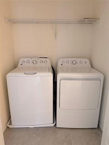 12012 HOLYSTONE STREET, Winter Garden, FL 34787