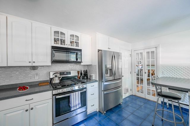 558 Spring St, Hanson, MA 02341