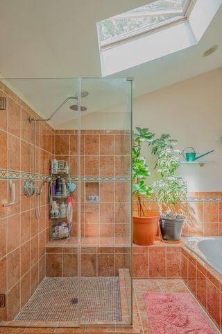558 Spring St, Hanson, MA 02341