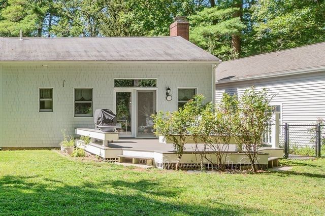 558 Spring St, Hanson, MA 02341