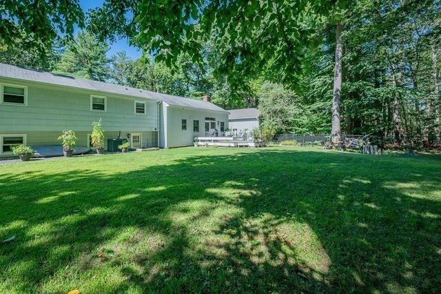 558 Spring St, Hanson, MA 02341