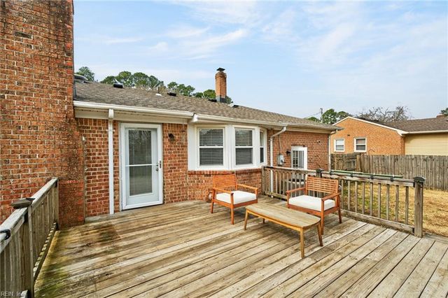 541 Long AVE, Chesapeake, VA 23322