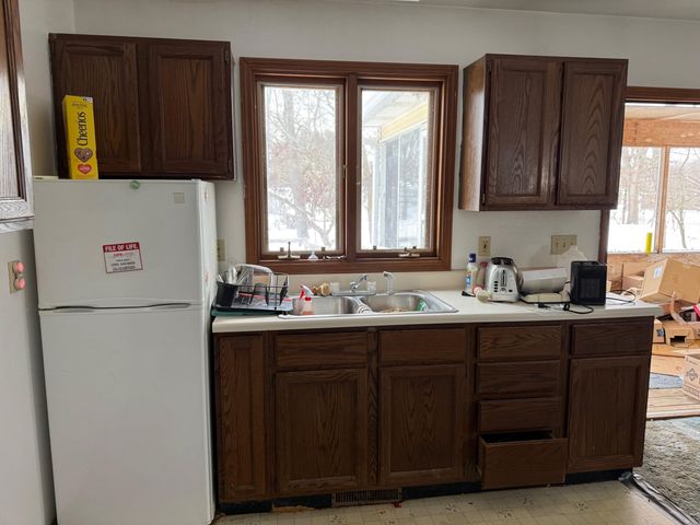 341 E MICHIGAN Avenue, Galesburg, MI 49053