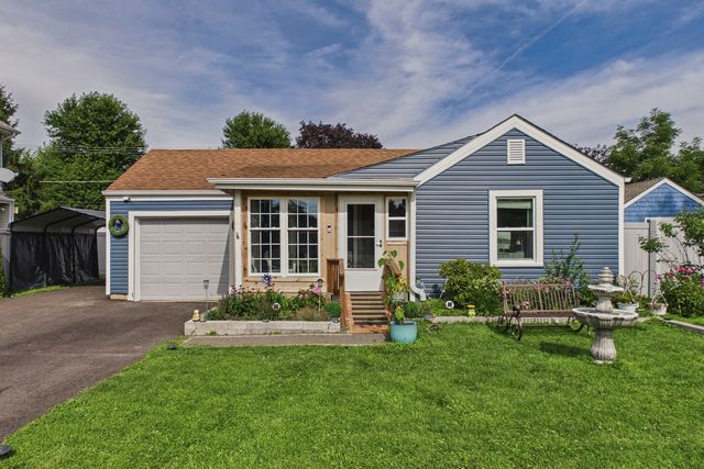 207 Second Street, Elgin, IL 60123