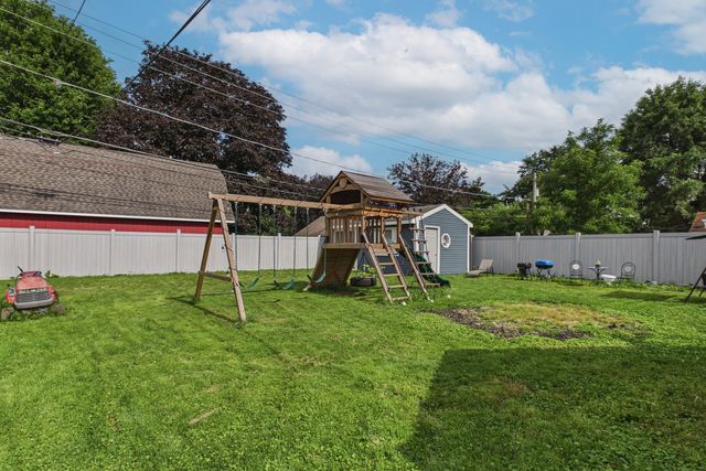 207 Second Street, Elgin, IL 60123