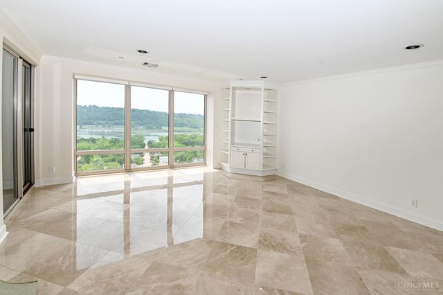 3435 Golden Avenue, Cincinnati, OH 45226