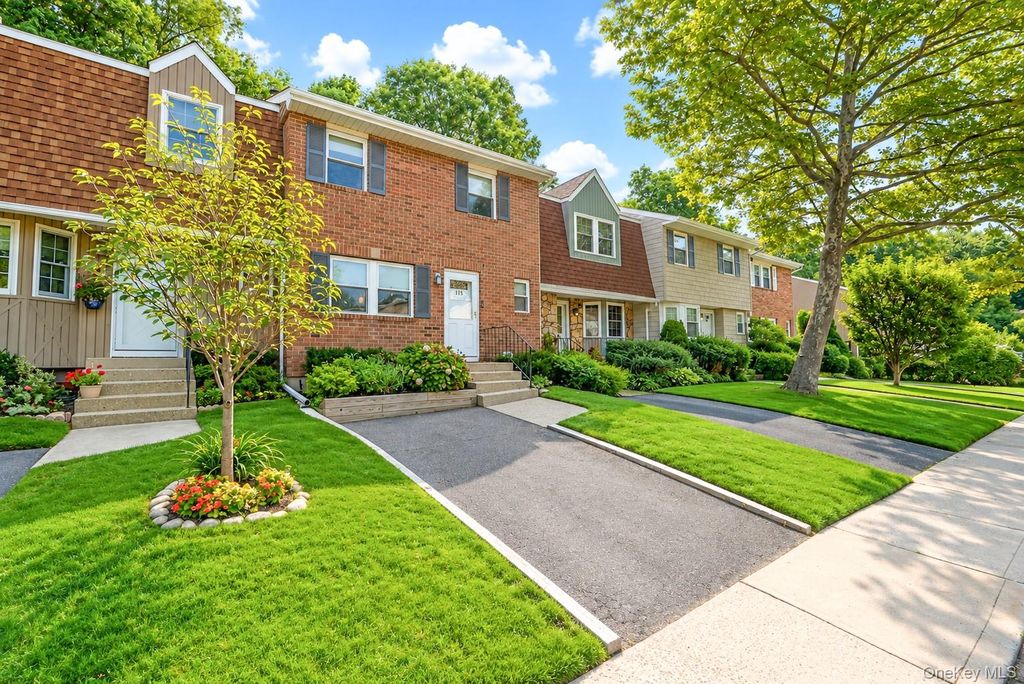 115 Woody Lane, Woodbury, NY 11797 — exterior