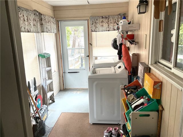 163 Cherry Street, Geneva City, NY 14456