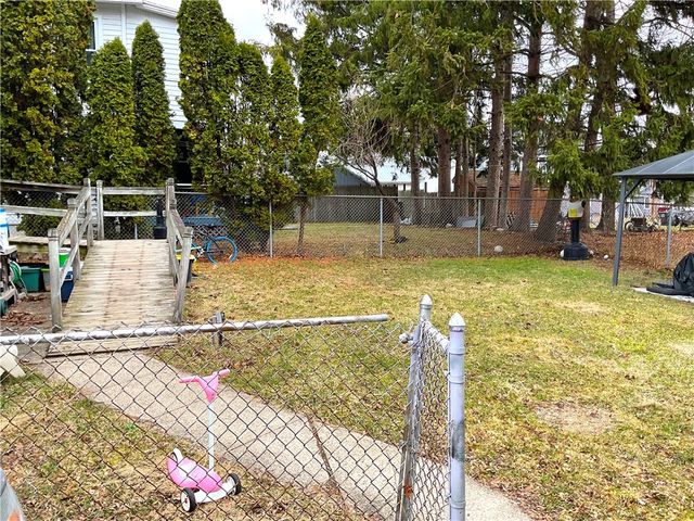 163 Cherry Street, Geneva City, NY 14456