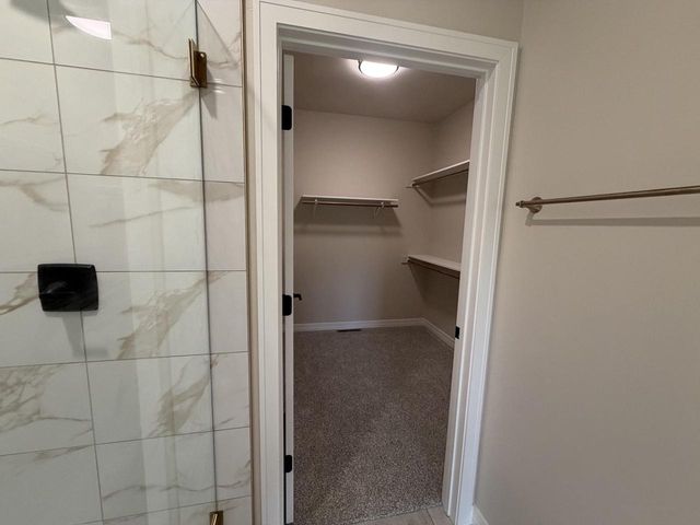 1261 AUTUMN FIELD LANE, De Pere, WI 54115