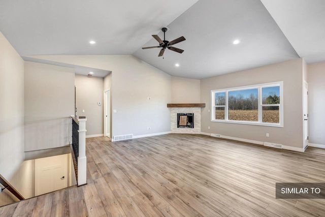 1261 AUTUMN FIELD LANE, De Pere, WI 54115