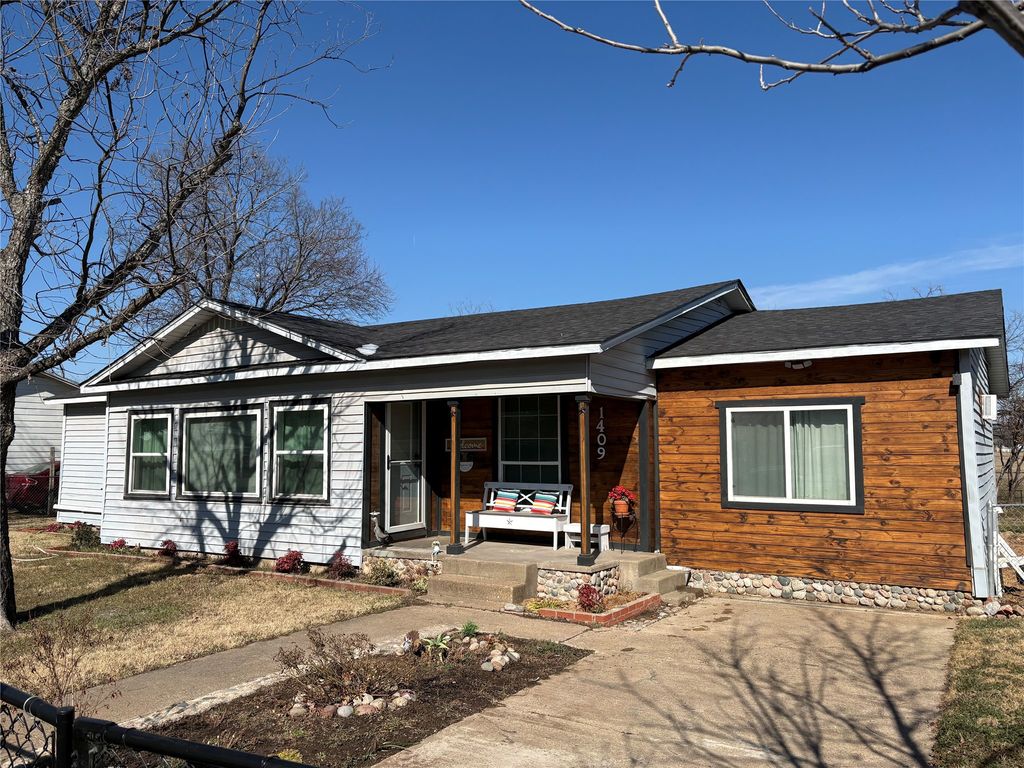1409 11th Street, Mineral Wells, TX 76067
