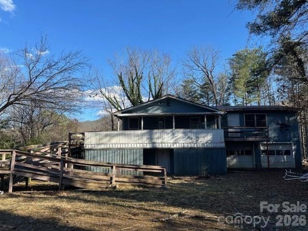 232 Heavenly View Drive, Sylva, NC 28779