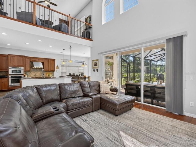 561 HARRISWOOD COURT, Davenport, FL 33837