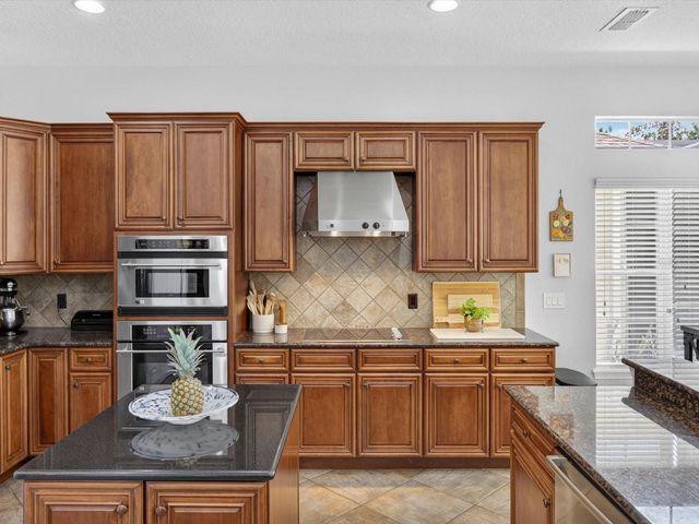 561 HARRISWOOD COURT, Davenport, FL 33837