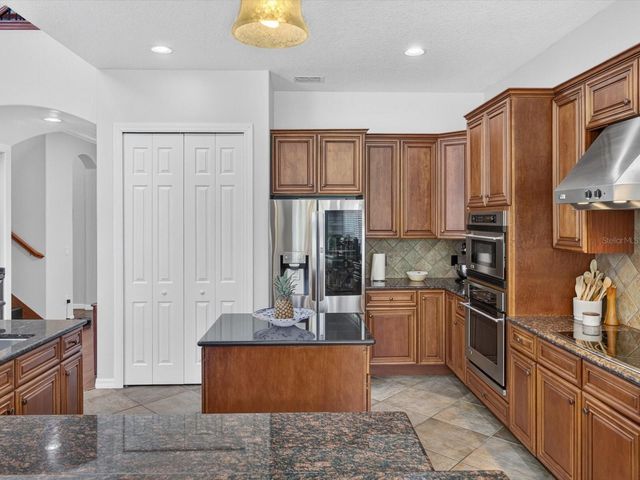 561 HARRISWOOD COURT, Davenport, FL 33837